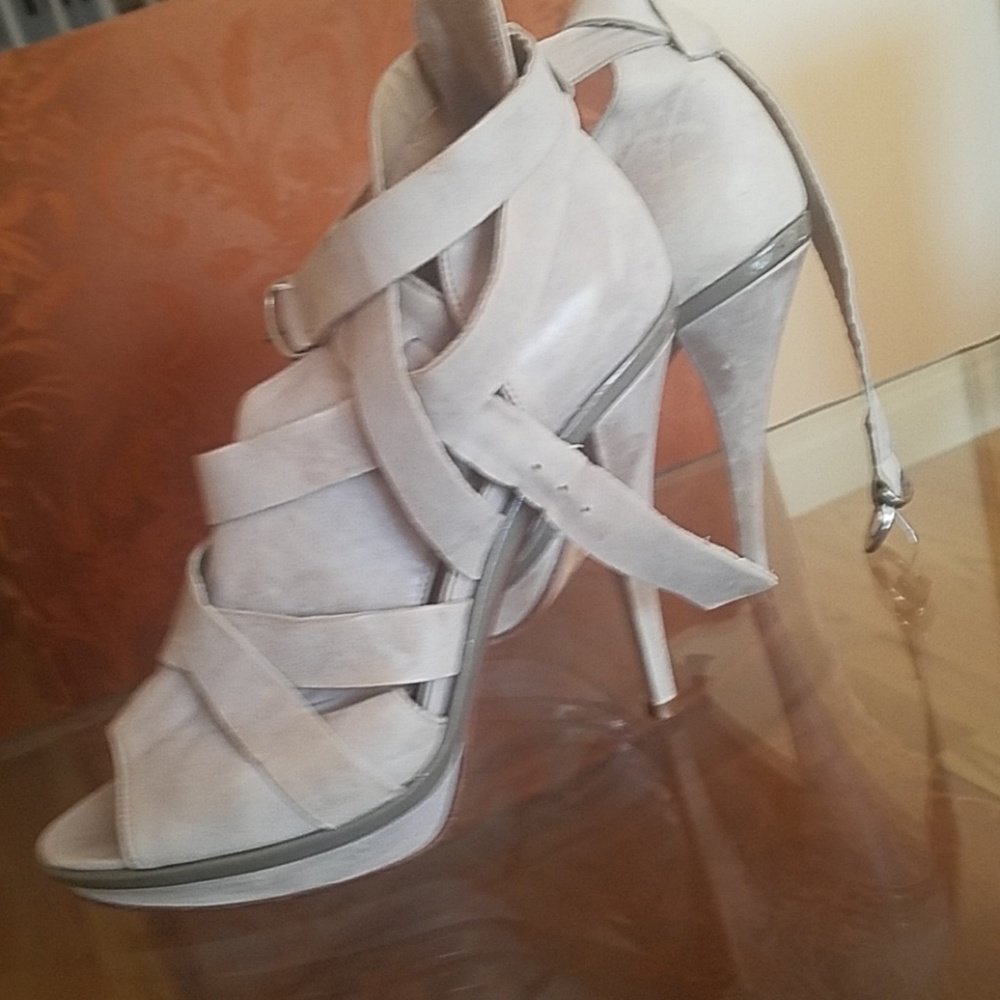 Vero Cuoio Strappy Stilettos